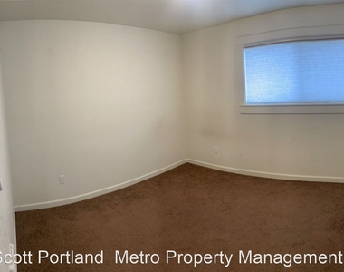 14406 E Burnside Street - Photo Thumbnail 11