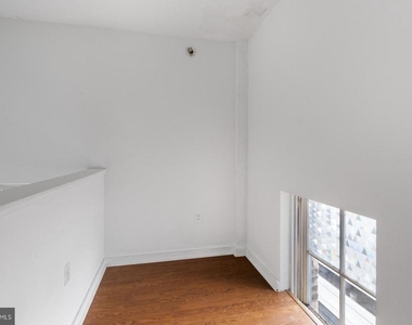 109 W Wildey St - Photo Thumbnail 24