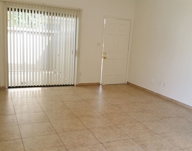 7032 Ming Ave - Photo Thumbnail 2