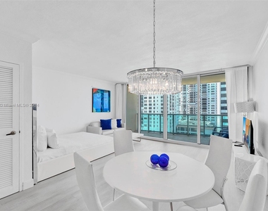 2501 S Ocean Dr - Photo Thumbnail 26