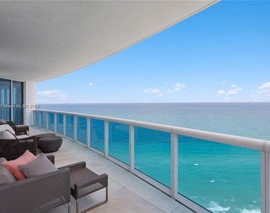 2711 S Ocean Dr - Photo Thumbnail 15