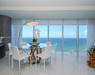 2711 S Ocean Dr - Photo Thumbnail 10