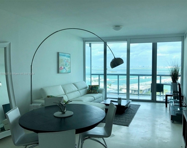 888 Biscayne Blvd - Photo Thumbnail 9