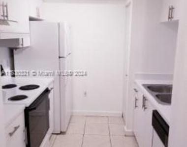 12136 Saint Andrews Pl - Photo Thumbnail 3