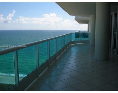 5025 Collins Ave - Photo Thumbnail 6