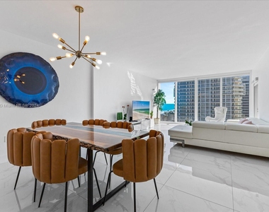 10275 Collins Ave - Photo Thumbnail 8