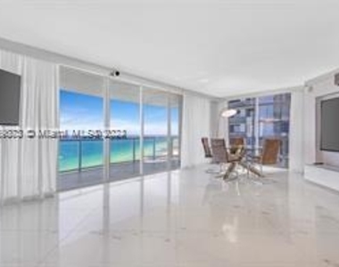 18671 Collins Ave - Photo Thumbnail 8