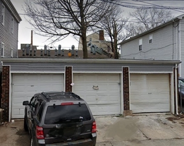 972 Bergen St - Photo Thumbnail 12