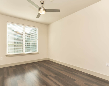 228 Athenia Drive - Photo Thumbnail 89