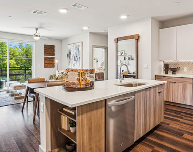 228 Athenia Drive - Photo Thumbnail 63