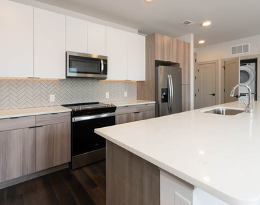 228 Athenia Drive - Photo Thumbnail 82