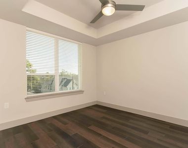 228 Athenia Drive - Photo Thumbnail 22