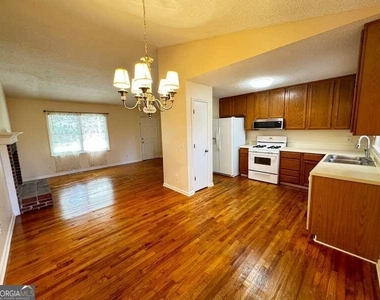 6050 Antioch Court - Photo Thumbnail 4