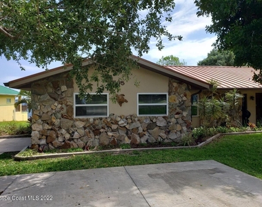 2565 Pineapple Avenue - Photo Thumbnail 18