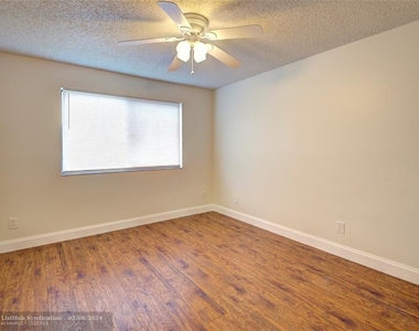 9244 W Atlantic Blvd - Photo Thumbnail 12