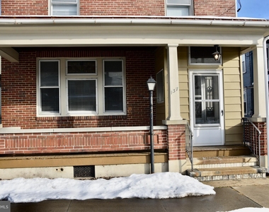 137 E Penn Avenue - Photo Thumbnail 1