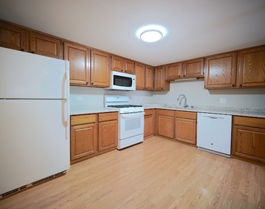 4535 Rumsey Avenue - Photo Thumbnail 4