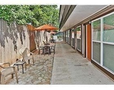 5508 Tremont Street - Photo Thumbnail 16