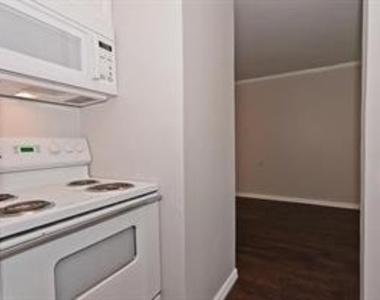 5508 Tremont Street - Photo Thumbnail 8