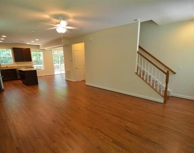 5917 Sneed Drive - Photo Thumbnail 11