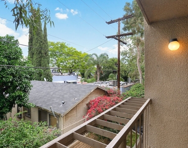 7505 Hampton Ave - Photo Thumbnail 9