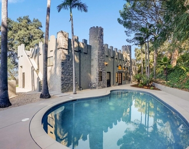 15851 Mulholland Pl - Photo Thumbnail 2