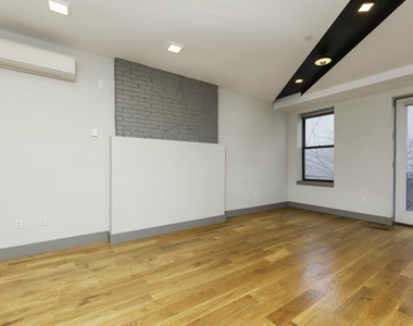 675 Grand St #3C - Photo Thumbnail 10