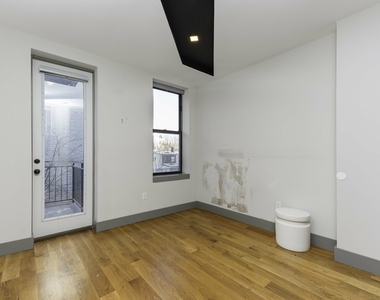 675 Grand St #3C - Photo Thumbnail 7