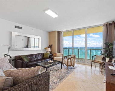 16699 Collins Ave - Photo Thumbnail 21