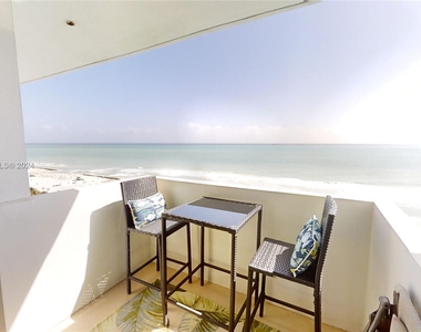 2899 Collins Ave - Photo Thumbnail 0