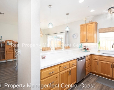 1180 Ash Street, Unit A - Photo Thumbnail 14