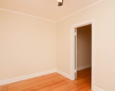 4218 N. Clark, Unit 7 - Photo Thumbnail 16