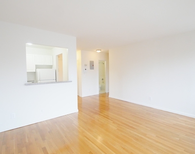 245 East 84th Street - Photo Thumbnail 3