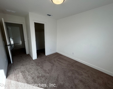 5074 Palisade Ave - Photo Thumbnail 12