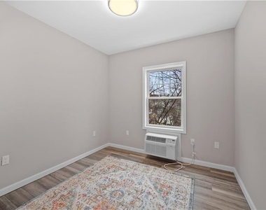 108 N Kensico Avenue - Photo Thumbnail 11