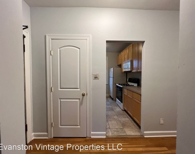 2247 Ridge Ave - Photo Thumbnail 2