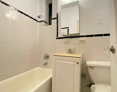 436 East 89th Street - Photo Thumbnail 7