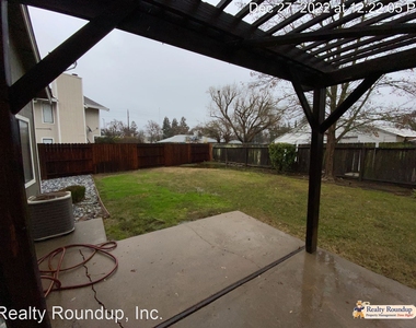 9385 Ivydale Cir - Photo Thumbnail 24