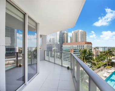 1300 Brickell Bay Dr - Photo Thumbnail 2