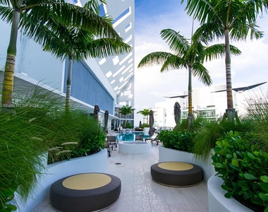 1300 Brickell Bay Dr - Photo Thumbnail 26