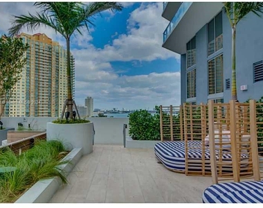 1300 Brickell Bay Dr - Photo Thumbnail 20