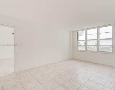 5161 Collins Ave - Photo Thumbnail 13