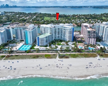 5161 Collins Ave - Photo Thumbnail 2