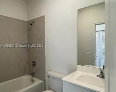 13241 Sw 286th Ter - Photo Thumbnail 16