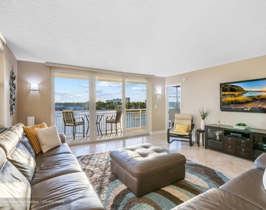 511 Bayshore Dr - Photo Thumbnail 2