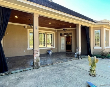 6267 Henley Way - Photo Thumbnail 4