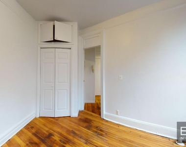 78 West 11th Street - Photo Thumbnail 6