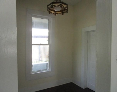 5408 Alton Avenue - Photo Thumbnail 8