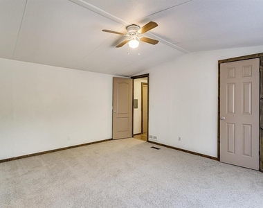 1802 Whispering Oaks Street - Photo Thumbnail 16