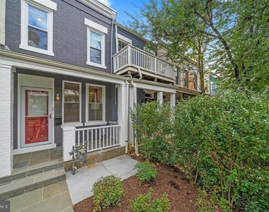 750 Irving St Nw - Photo Thumbnail 1